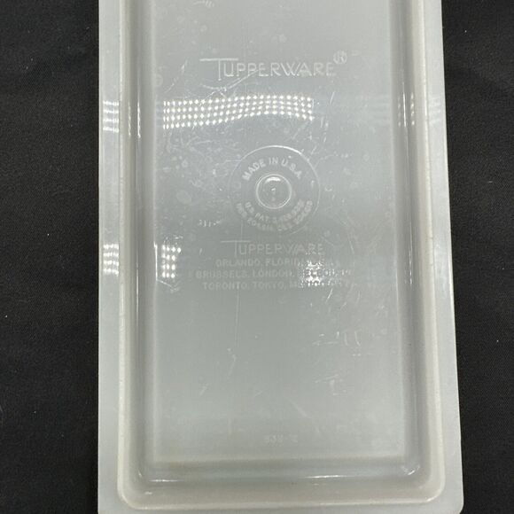 Vintage Tupperware Clear Opaque Butter Dish Keeper 638-4 lid 638-2 bottom - Picture 7 of 8